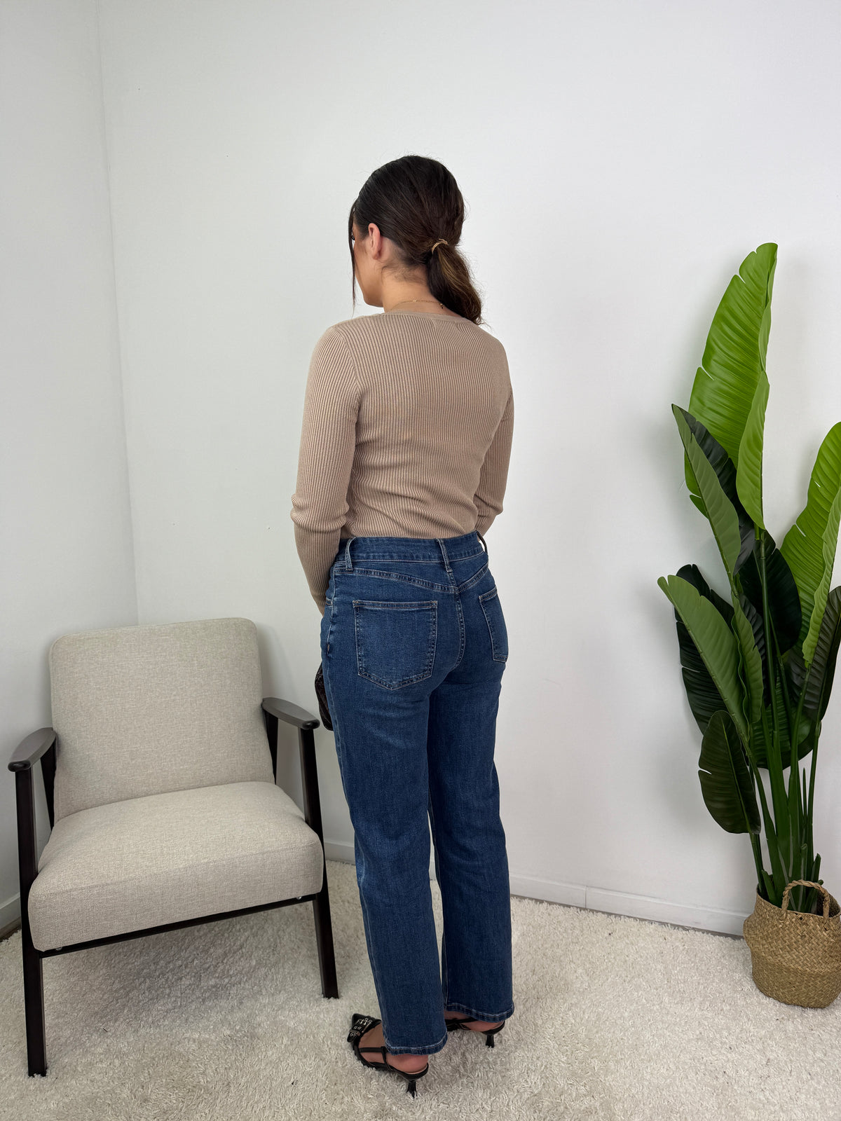 Body Isaline